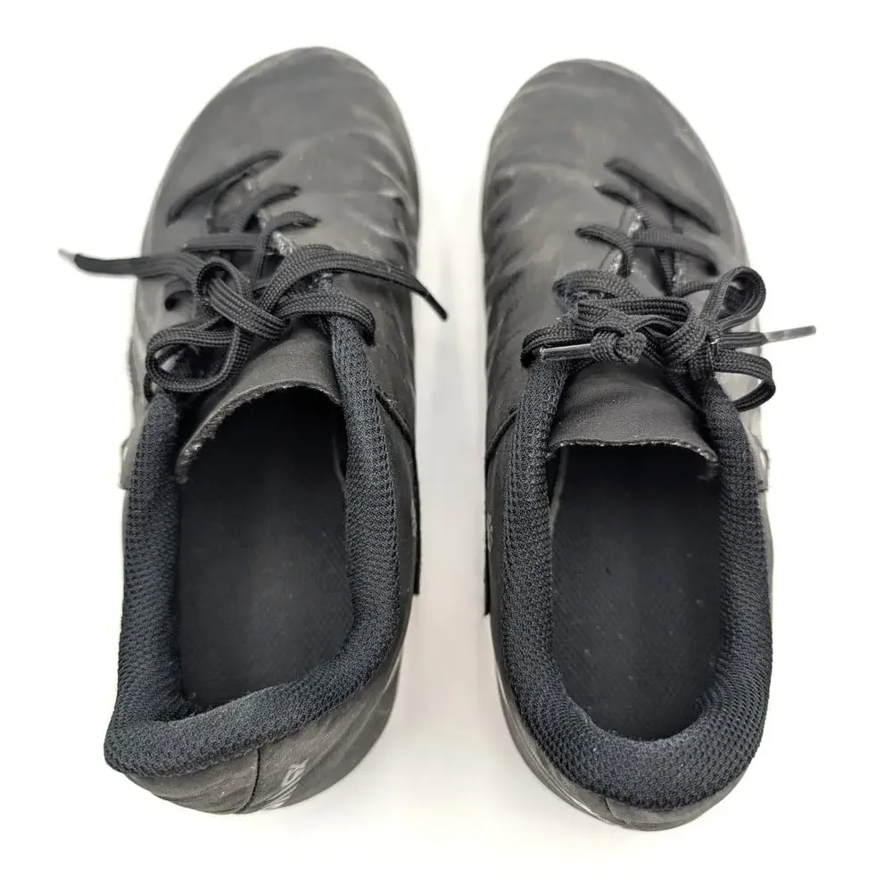 Nike Jr. Phantom GX 2 Club MG Low-Top Soccer Cleat Kids' Black Size US2Y EU33.5